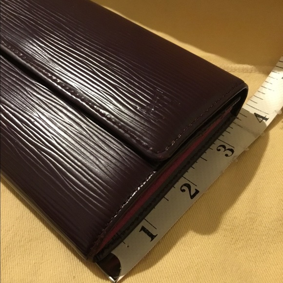 Vintage Authentic Louis Vuitton Epi Porte Feuille Sara Leather Long Bifold Walle - Picture 9 of 15